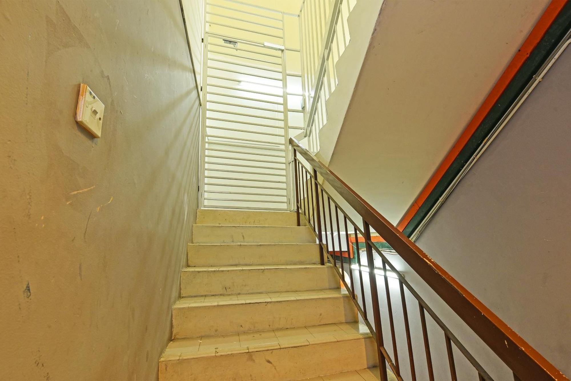 Spot On 90500 Sri Rampai Metro Hostel Κουάλα Λουμπούρ Εξωτερικό φωτογραφία